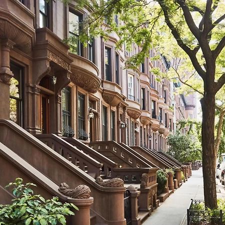 Cozy Townhouse In Harlem Apartment New York City Exterior photo
